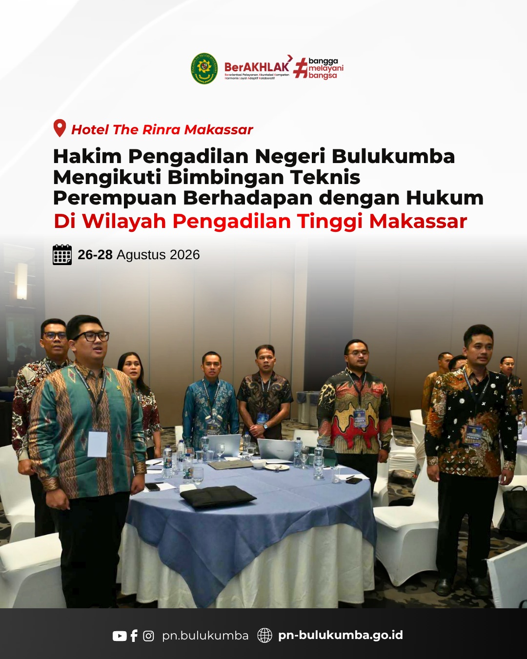 Makassar, 28 Agustus 2026- Hakim PN Bulukumba Ikuti Bimtek Perempuan Berhadapan dengan Hukum

Pengadilan Negeri Bulukumba turut berpartisipasi dalam Bimbingan Teknis Perempuan Berhadapan dengan Hukum (PBH) di Lingkungan Peradilan Umum Mahkamah Agung RI Tahun Anggaran 2026.

Kegiatan tatap muka dilaksanakan pada 26–28 Agustus 2026, bertempat di The Rinra Hotel Makassar.

Dalam kegiatan tersebut, Pengadilan Negeri Bulukumba diwakili oleh:

• Alfredo Paradeiso, S.H.
• Indra Ardiansyah, S.H., M.H.
• Ramadhana Heru Santoso, S.H., M.H.

Bimtek membahas berbagai materi terkait penanganan Perempuan Berhadapan dengan Hukum, antara lain penerapan Undang-Undang Tindak Pidana Kekerasan Seksual, pemenuhan hak perempuan berhadapan dengan hukum dalam perspektif gender, serta PERMA Nomor 3 Tahun 2017 tentang Pedoman Mengadili Perkara Perempuan Berhadapan dengan Hukum.

Melalui kegiatan ini, diharapkan kompetensi dan pemahaman hakim dalam mengadili perkara yang melibatkan perempuan berhadapan dengan hukum semakin kuat, sehingga proses peradilan dapat dilaksanakan secara adil, profesional, dan berperspektif gender.

#mahkamahagung #hakimanak #pengadilan
